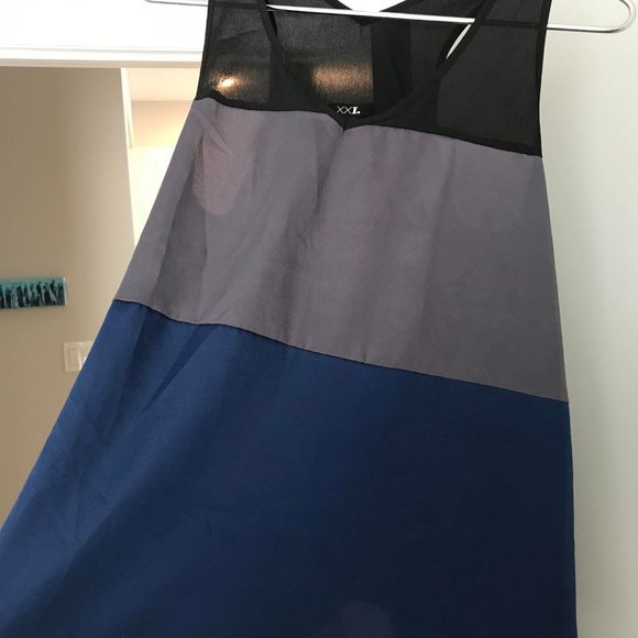 Forever 21 Colourblock Blouse - Picture 3 of 4